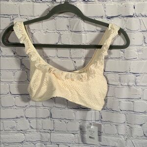 Andie Swim Women Hydra Bikini Top Crochet Ruffle Shoulder in Vanilla Beach M NWT